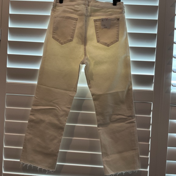 Vigoss Women's Stevie Off White Straight Leg Crop Jeans - Picture 8 of 10